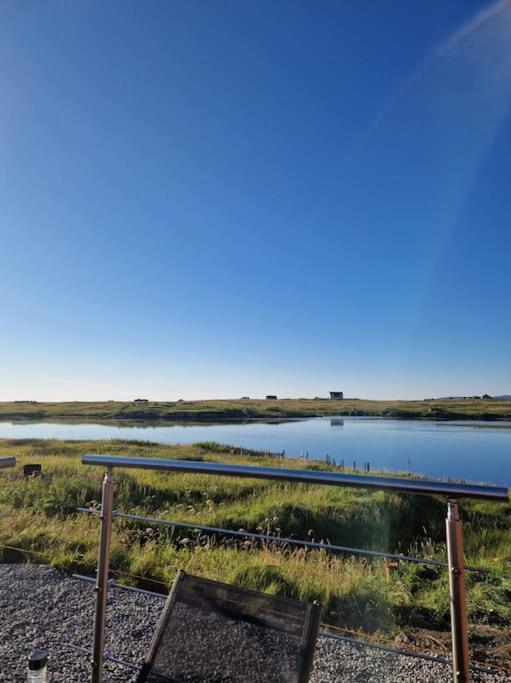 Pollachara Loch An Eilean Pod Isle Of South Uist 빌라 외부 사진