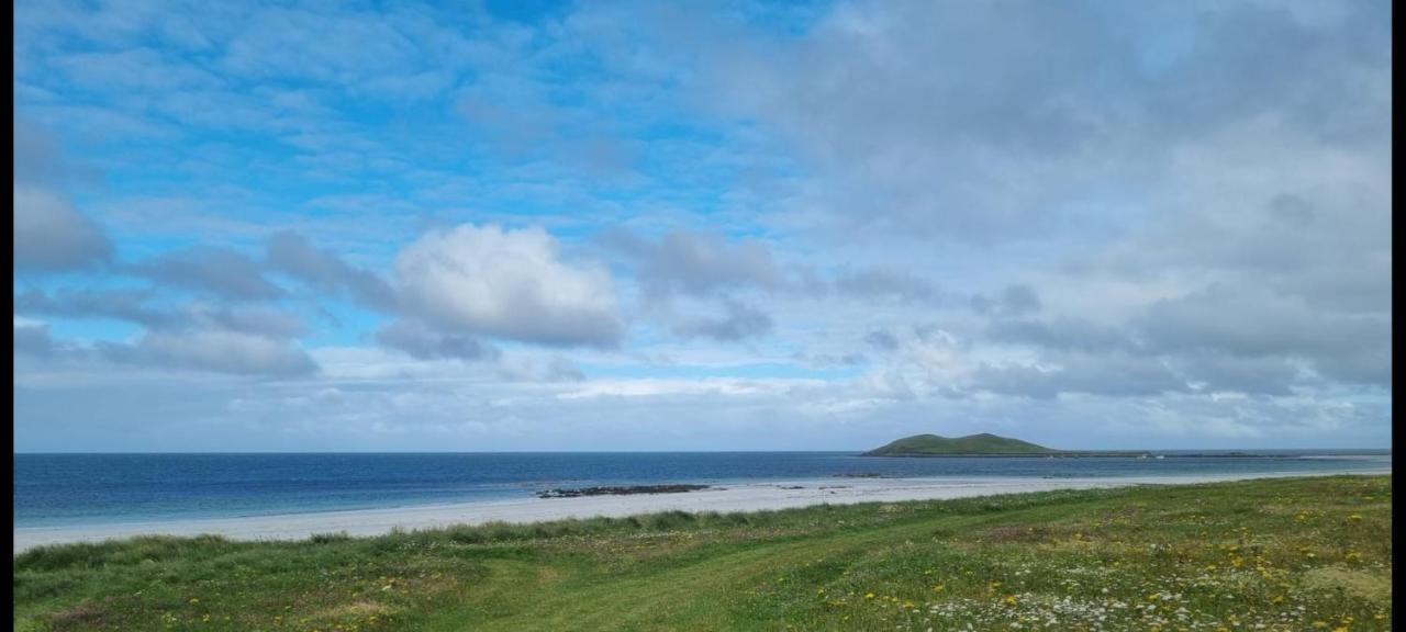 Pollachara Loch An Eilean Pod Isle Of South Uist 빌라 외부 사진