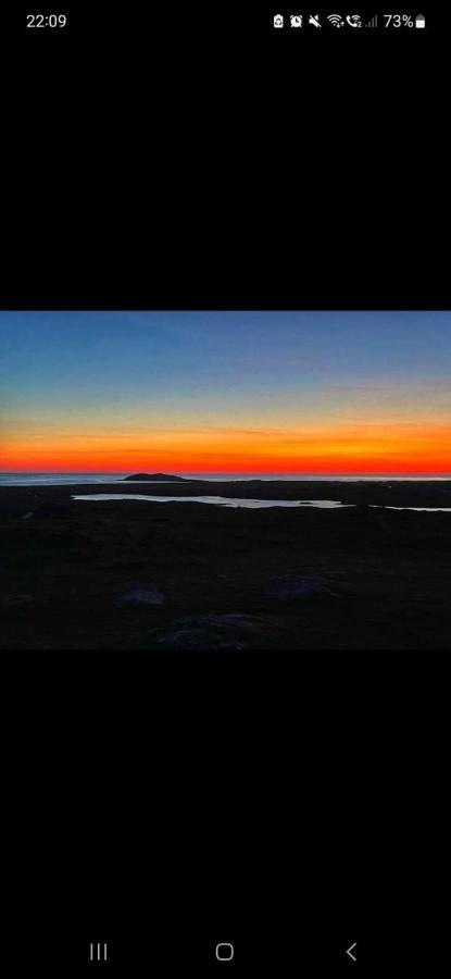 Pollachara Loch An Eilean Pod Isle Of South Uist 빌라 외부 사진